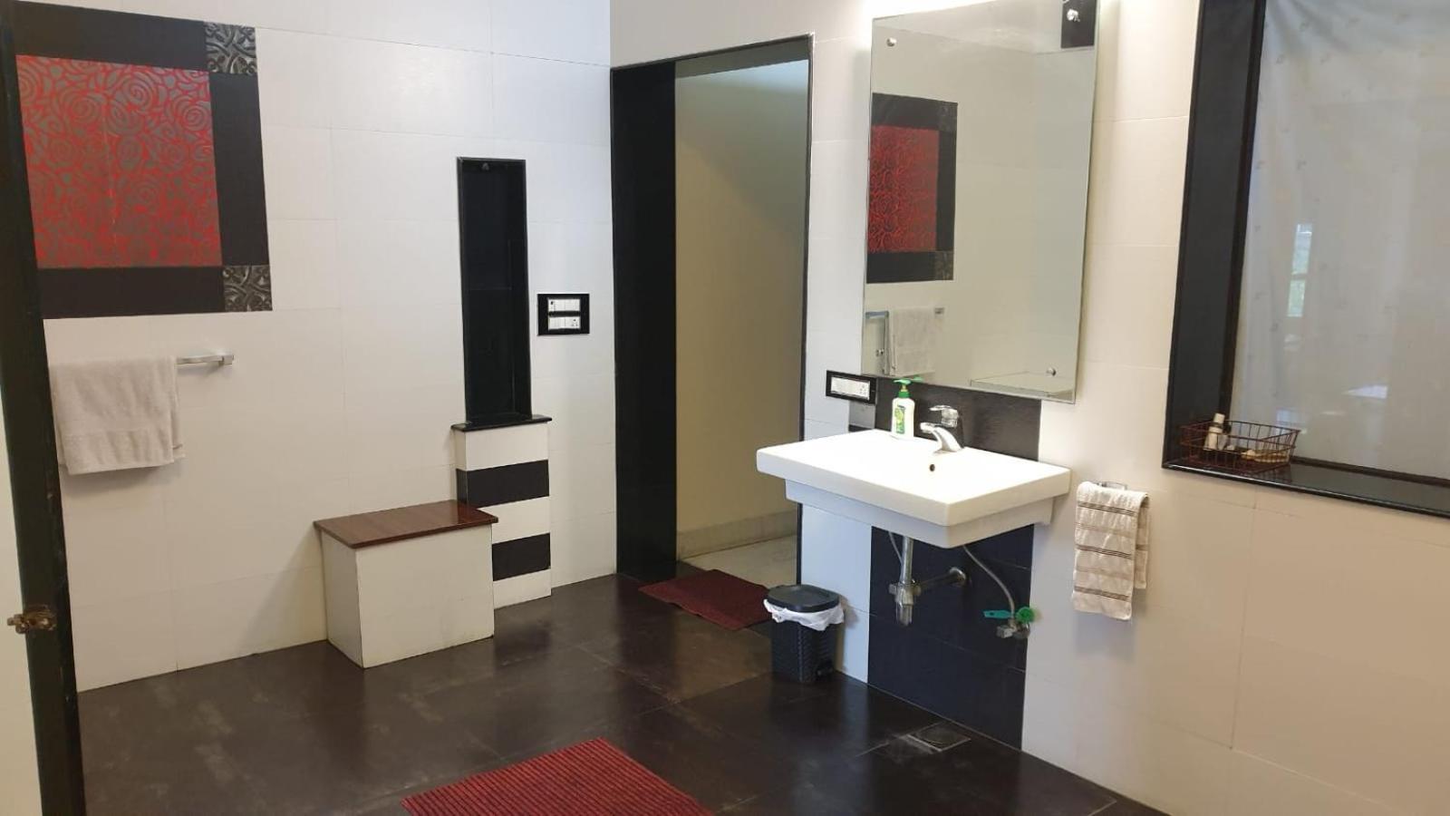 Lychee Bungalow Dehradun Bagian luar foto